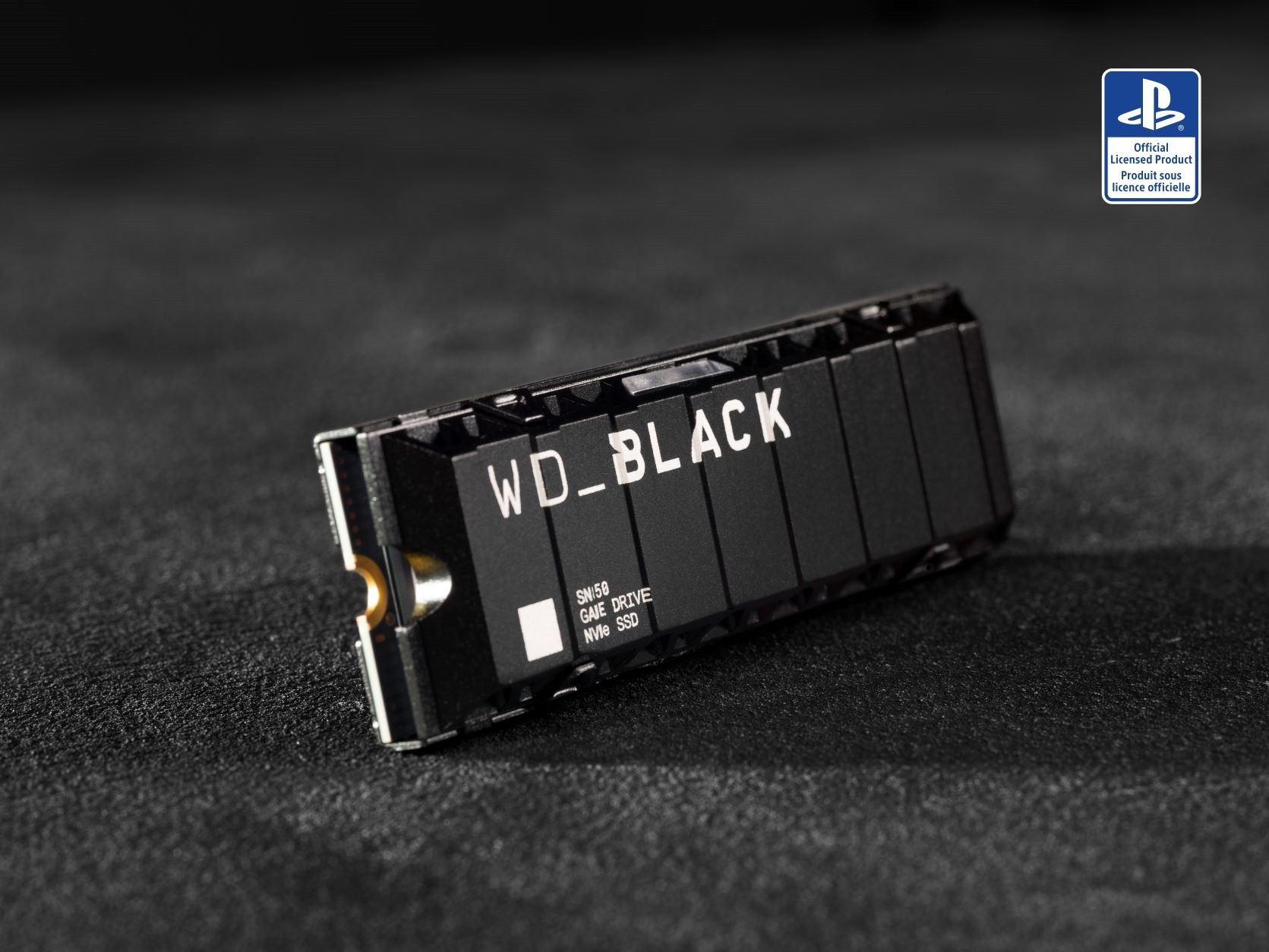220504 WD Black PS5 Surface CloseUp 0101 2 OLP