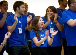 Apple souhlasí s tím, že zaplatí 30,5 milionu dolarů za urovnání soudního sporu kvůli kontrole tašek zaměstnanců, který někdy trval 45 minut apple-souhlasi-s tim,-ze-zaplati-30,5-milionu-dolaru-za-urovnani-soudniho-sporu-kvuli-kontrole-tasek-zamestnancu,-ktery-nekdy-trval-45-minut