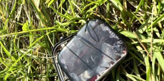 apple-watch-se-prehraly-na-zapesti-uzivatele-a-pozdeji-explodovaly