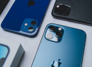google-plati-applu-horentni-sumy,-jen-aby-mohl-byt-pritomen-na-iphonu