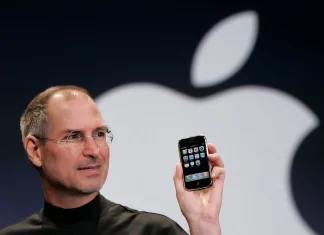 Zapečetěný 4GB iPhone se vydražil za neuvěřitelnou cenu převyšující 130 000 dolarů zapeceteny-4gb-iphone-se-vydrazil-za-neuveritelnou-cenu-prevysujici-130 000-dolaru