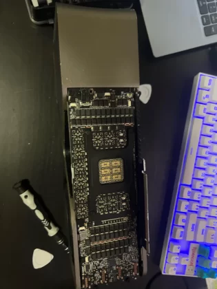 RTX 4090 Ti PCB 1092x1456 1