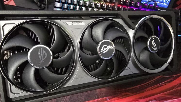 ASUS ROG Astral GeForce RTX 5080 grafick&eacute; karty