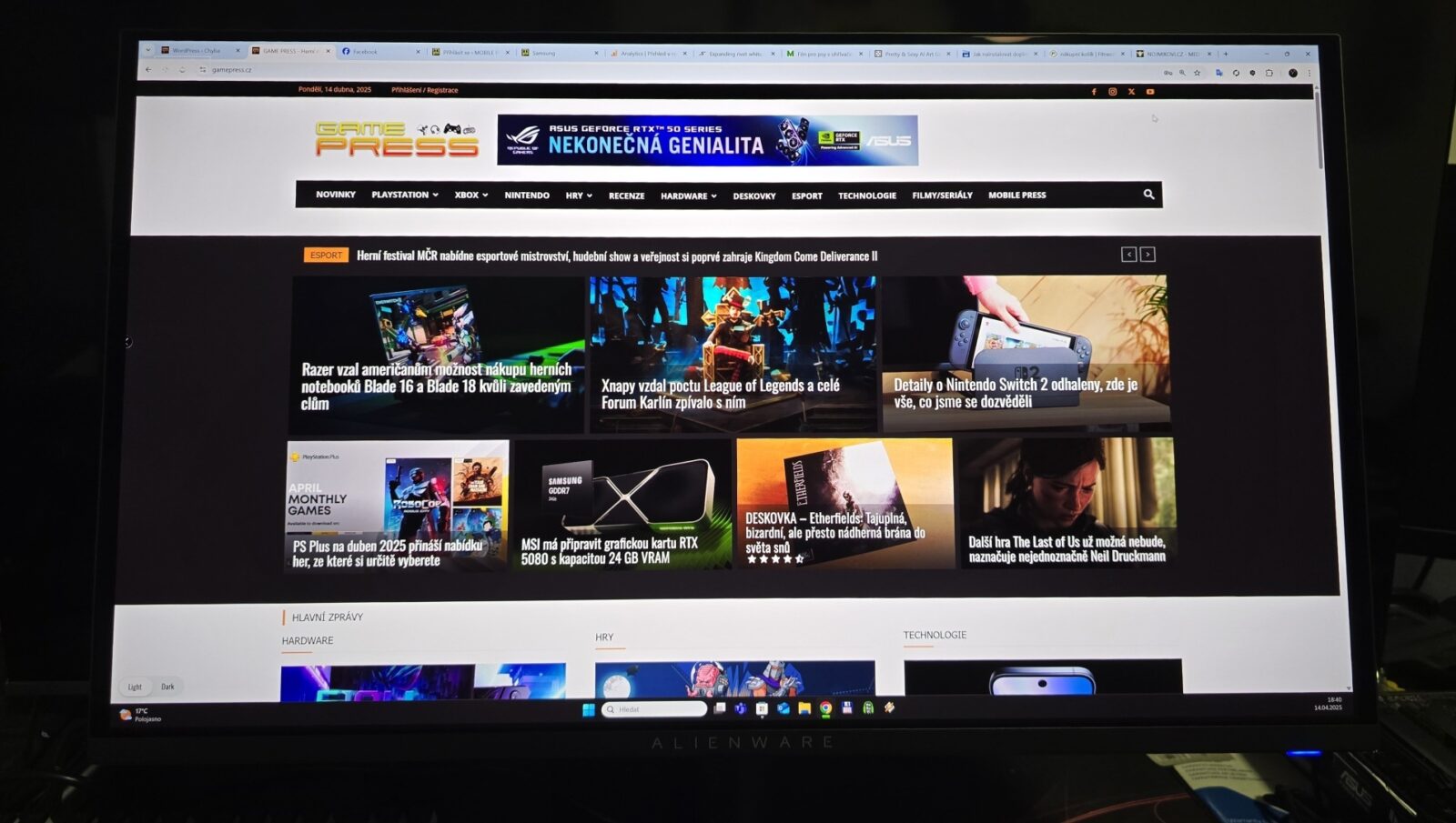 Alienware AW2725Q recenze