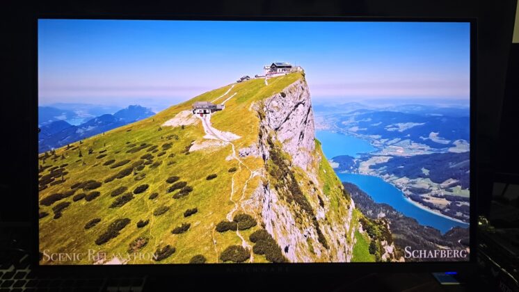 Alienware AW2725Q recenze