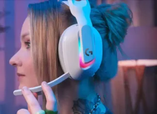 Logitech Astro A20 headset