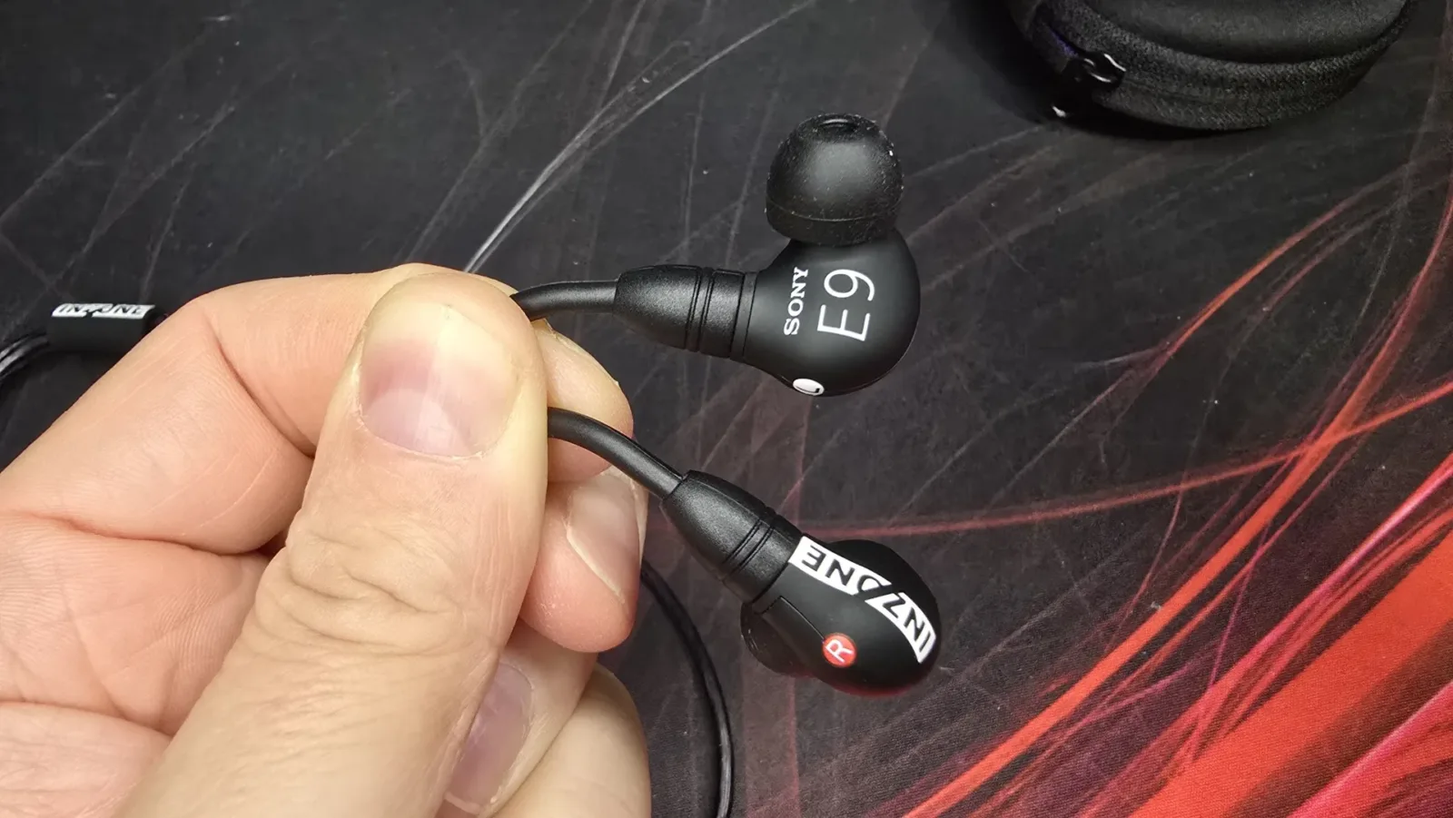 Sony Inzone E9 recenze