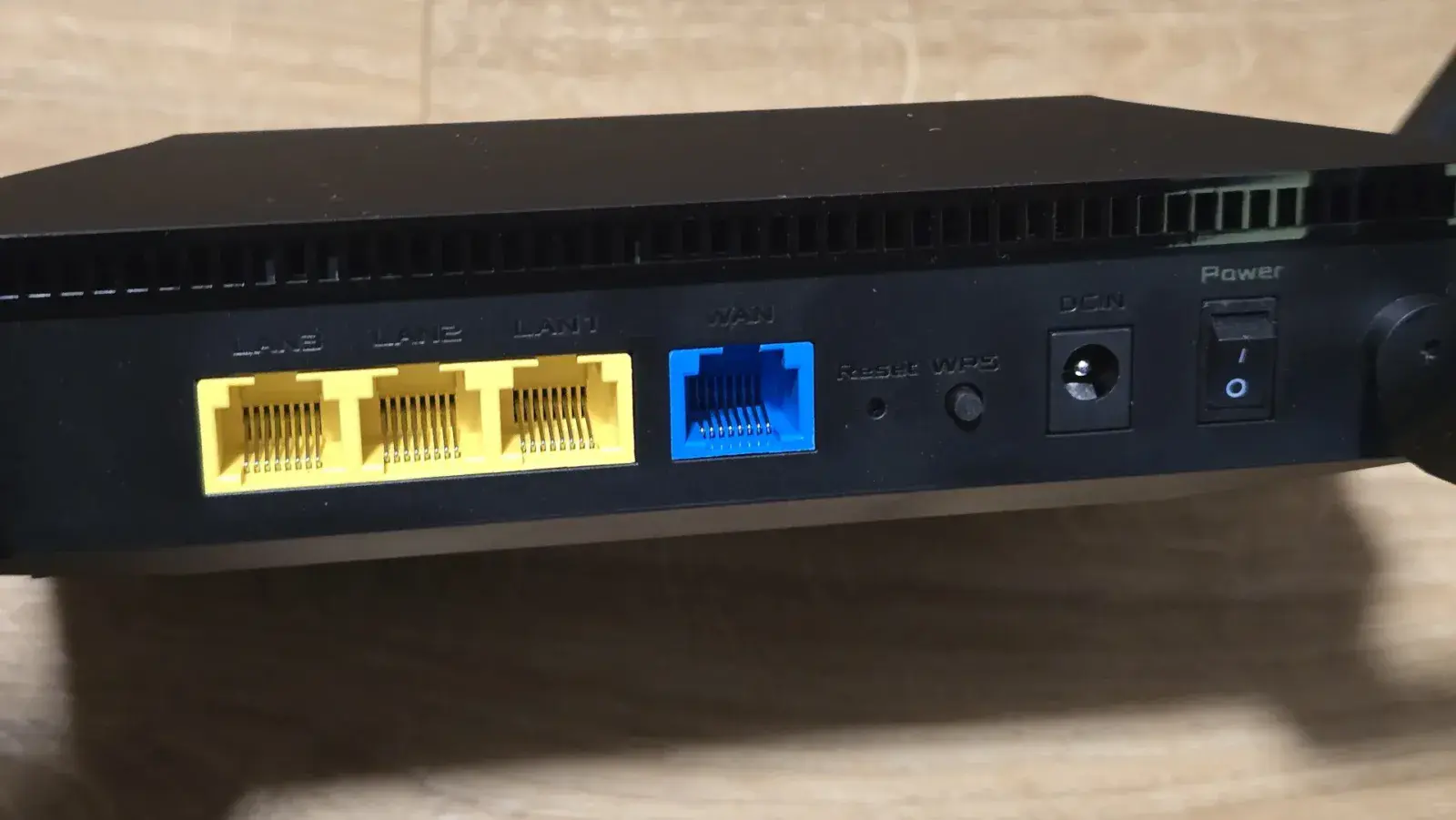 ASUS RT-AX52 Pro recenze