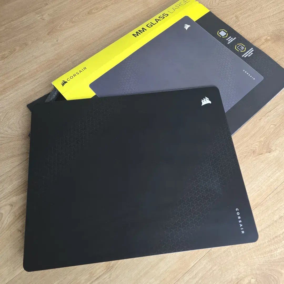 RECENZE: Corsair Sabre V2 Pro Wireless MG + MM Glass Large 10 RECENZE: Corsair Sabre V2 Pro Wireless MG + MM Glass Large