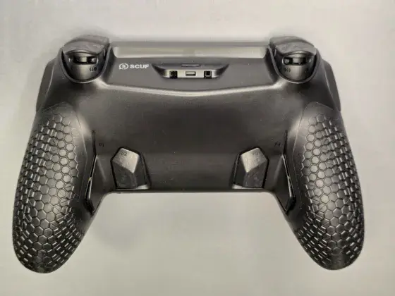 Scuf Omega gamepad recenze