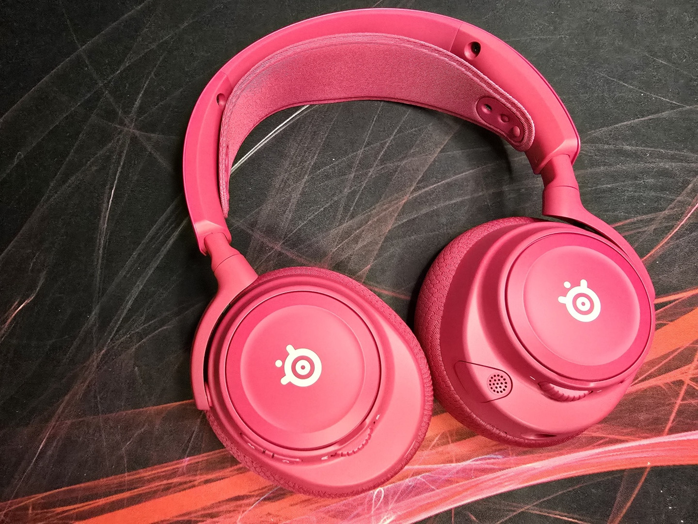 RECENZE: SteelSeries Arctis Nova 7 Wireless Gen2 7 SteelSeries Arctis Nova 7 Wireless Gen2 recenze