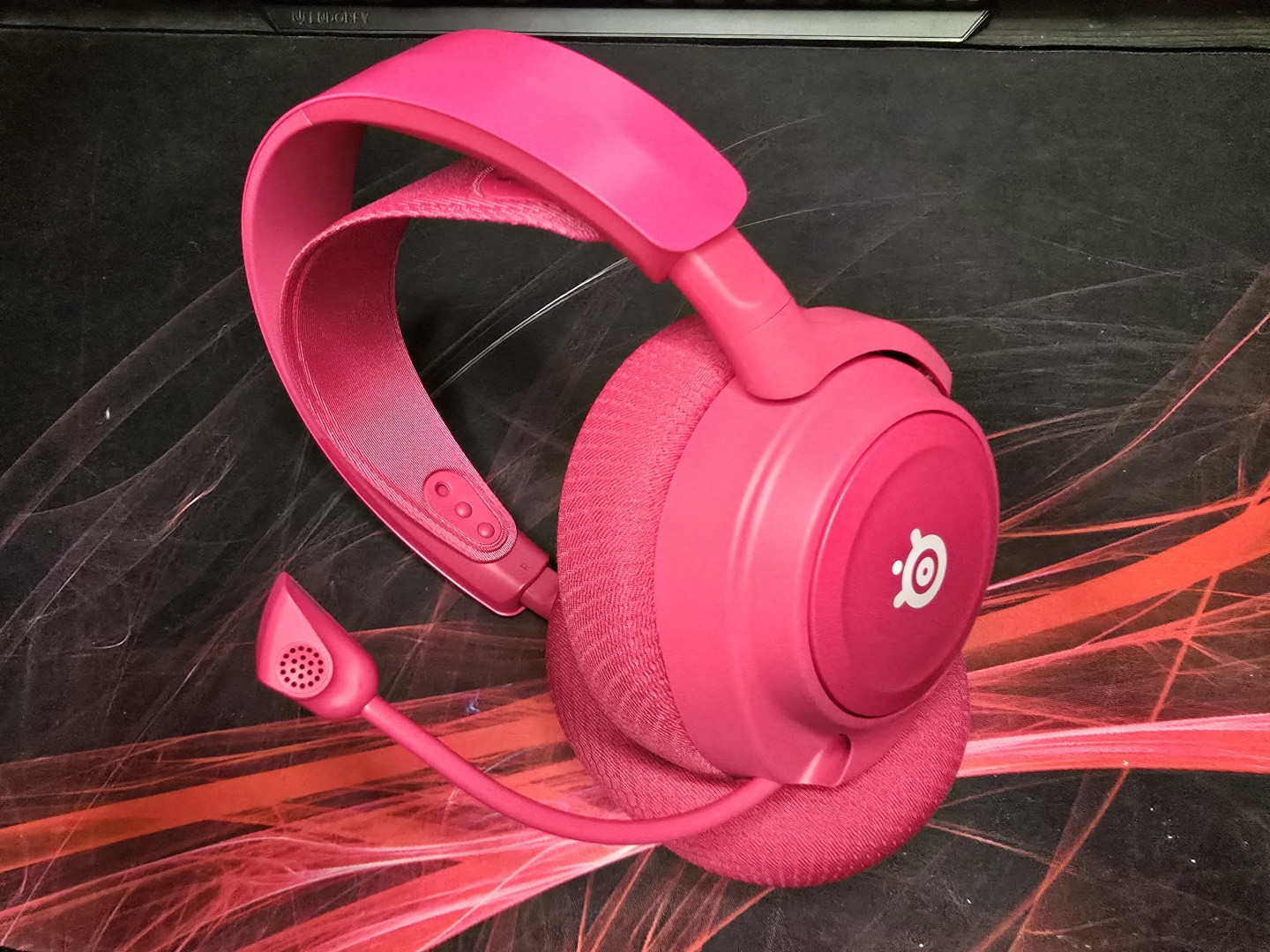 RECENZE: SteelSeries Arctis Nova 7 Wireless Gen2 8 SteelSeries Arctis Nova 7 Wireless Gen2 recenze