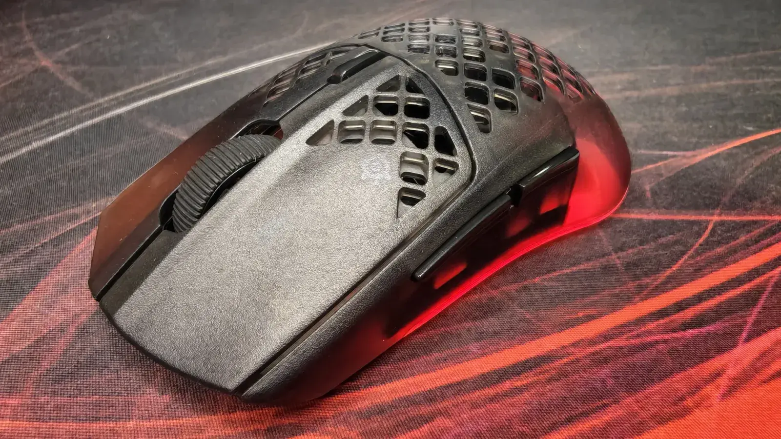 SteelSeries Aerox 3 Wireless Gen 2 recenze myš