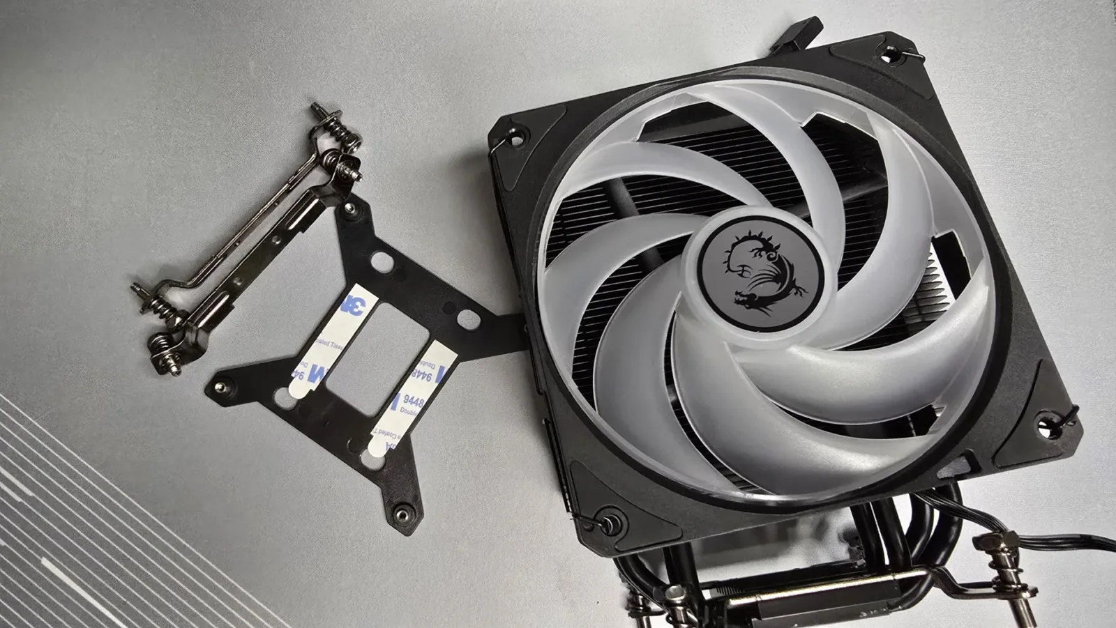 MSI MAG CoreFrozr AA13 recenze