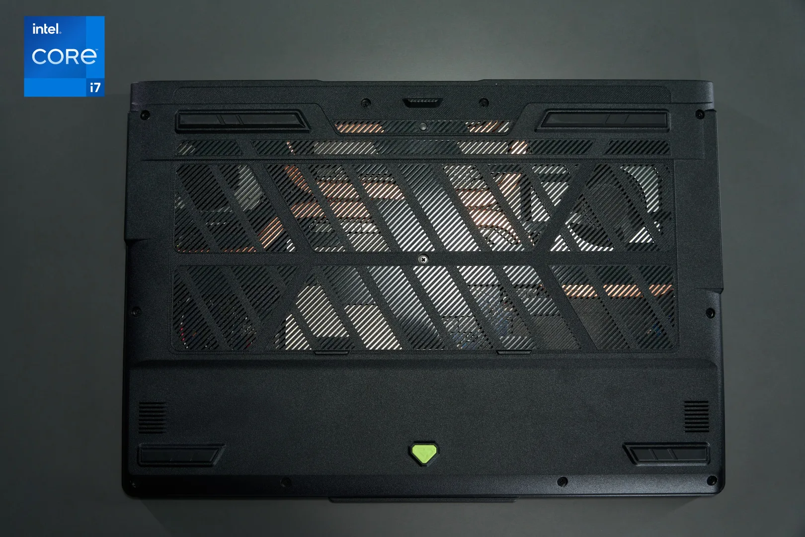 MSI Cyborg 15 Max – herní notebook nové generace, který otevírá dveře do světa moderního gamingu 5 MSI Cyborg 15 Max C13WF