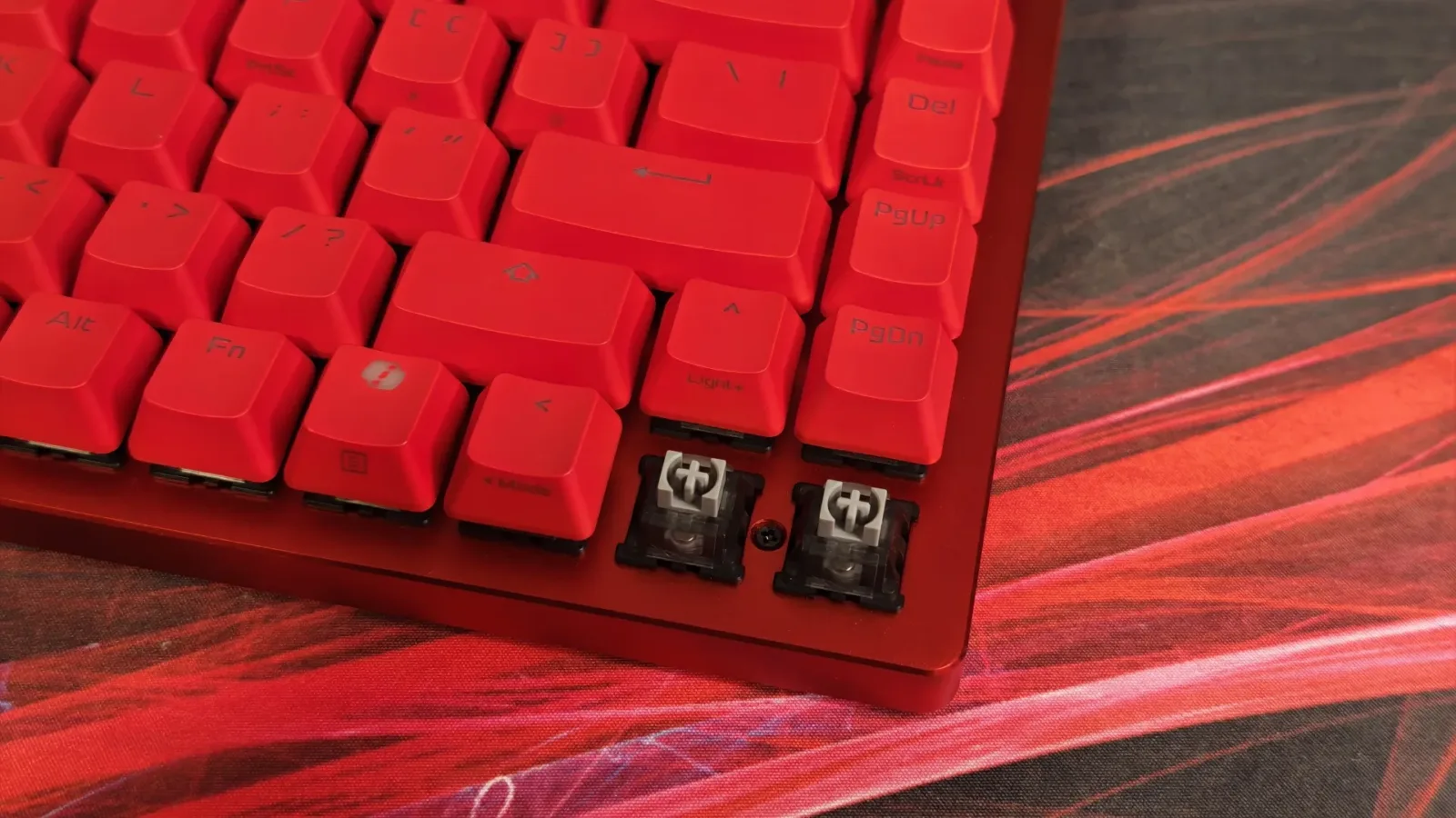 ASUS ROG Falchion ACE 75 HE Recenze