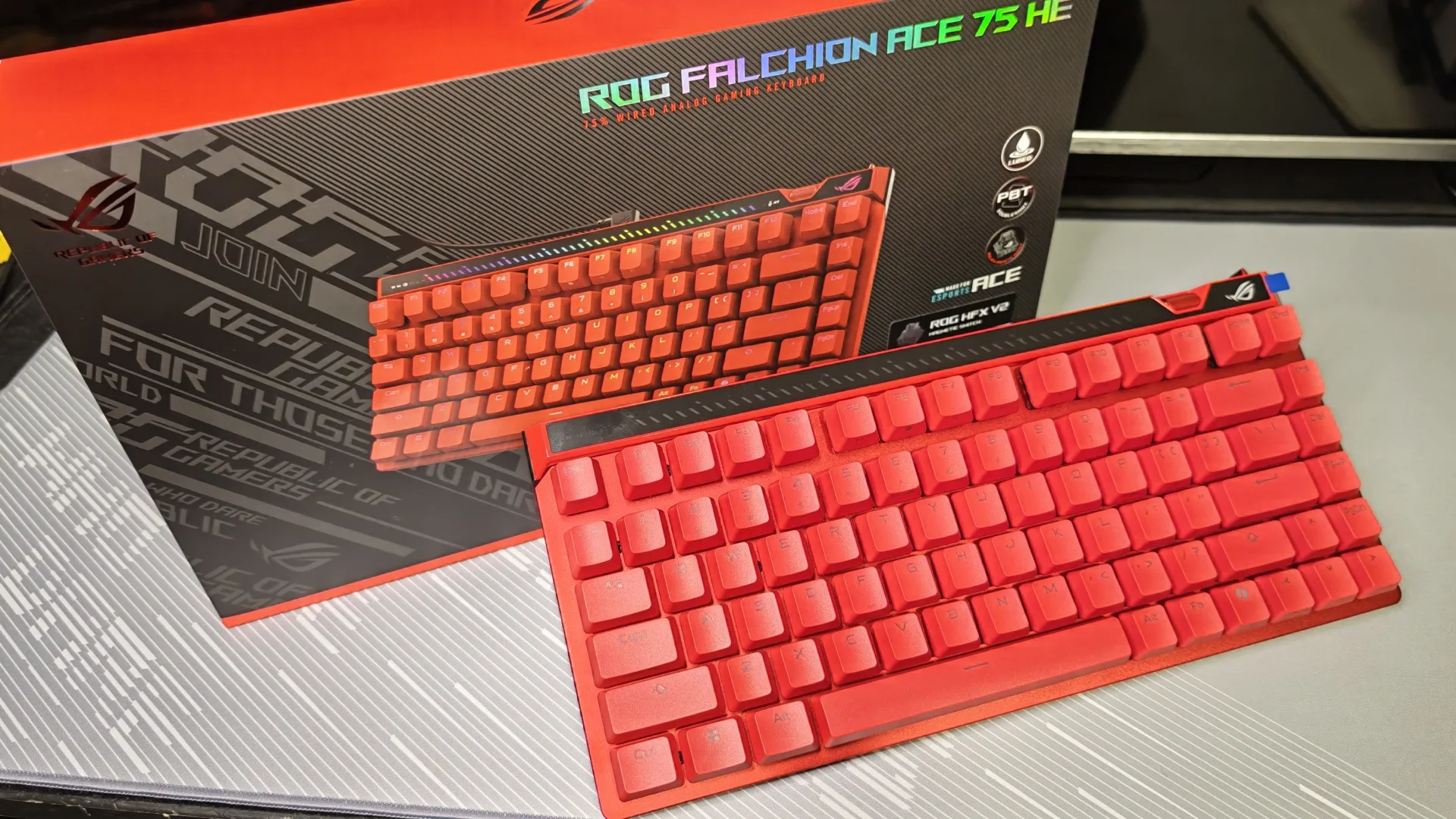 ASUS ROG Falchion ACE 75 HE Recenze