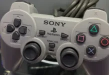 Sony zazdilo DualShock, který v sobě měl celou konzoli PlayStation DualShock PlayStation